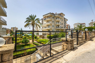 Exterior 5