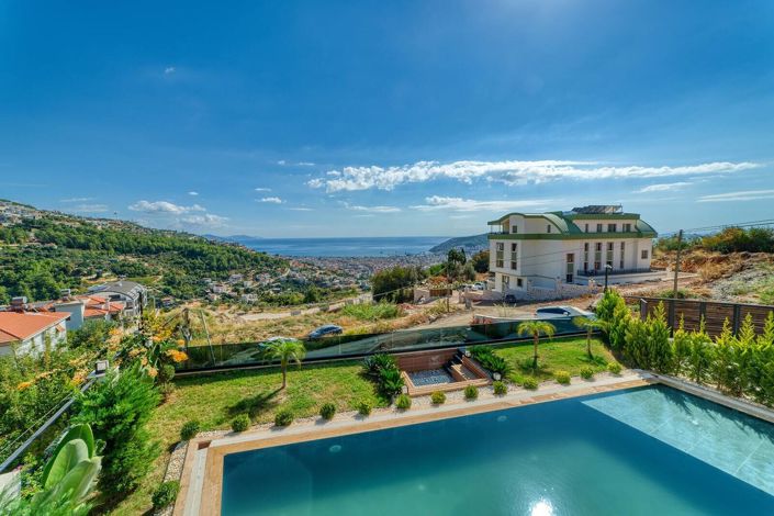 Image No.5-5 Bed House/Villa for sale
