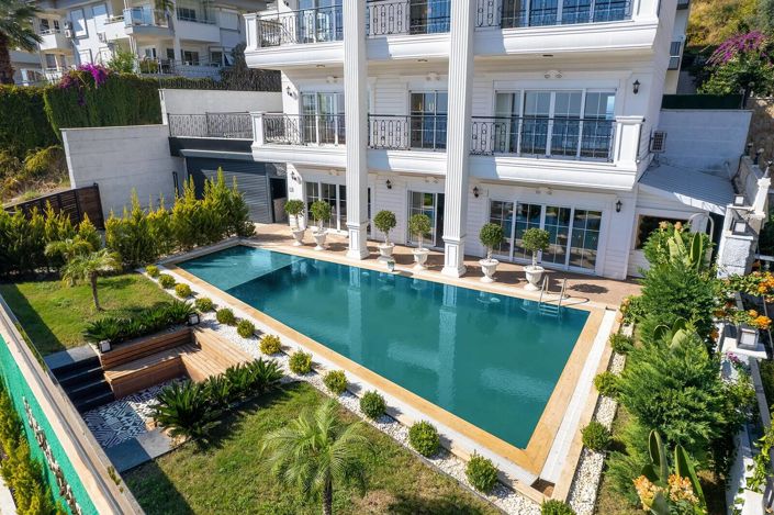 Image No.9-5 Bed House/Villa for sale