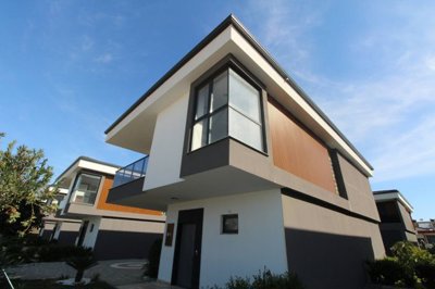 Exterior 7