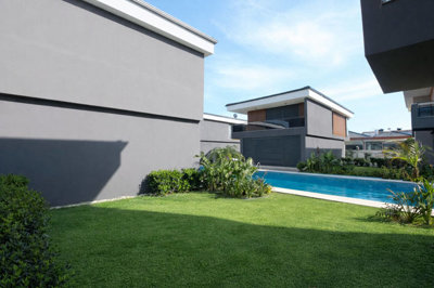 Exterior 9