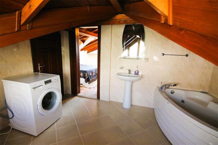 Image No.17-2 Bed Apartment for sale