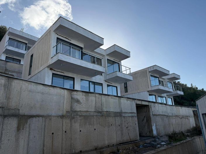 Image No.25-4 Bed House/Villa for sale