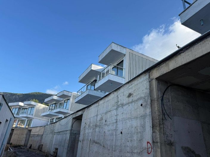 Image No.30-4 Bed House/Villa for sale