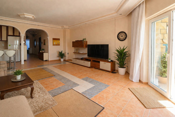 Image No.20-2 Bed Apartment for sale