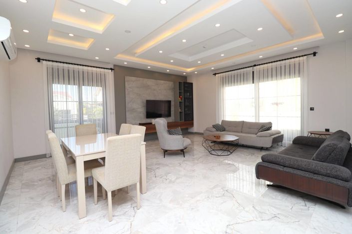 Image No.11-4 Bed House/Villa for sale