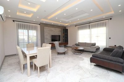 Interior 2