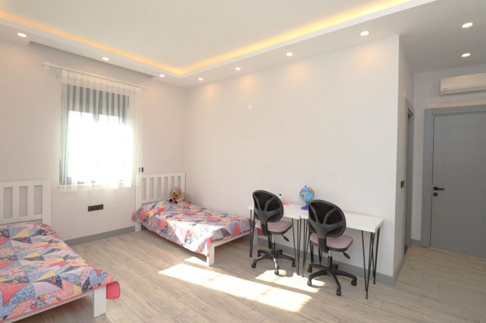 Image No.19-4 Bed House/Villa for sale