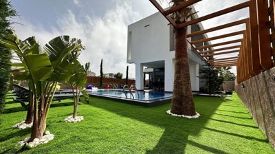Exterior 2