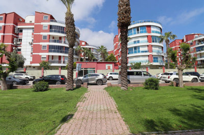Exterior 3