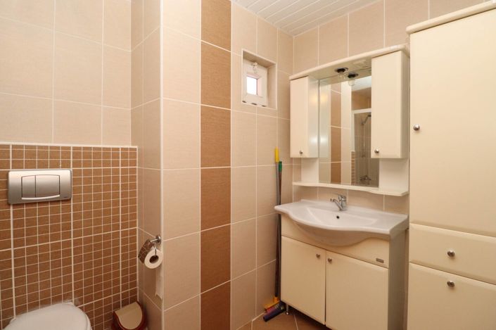 Image No.27-7 Bed Apartment for sale