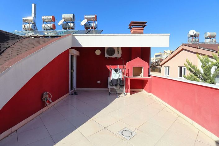 Image No.31-7 Bed Apartment for sale