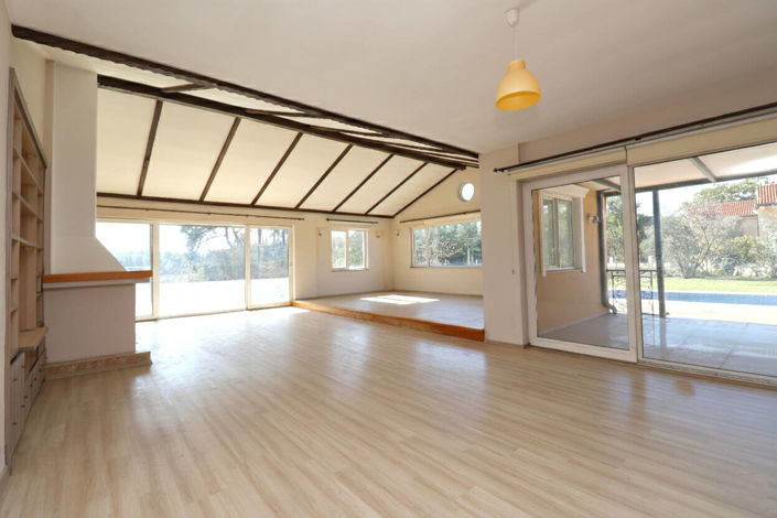 Image No.16-11 Bed House/Villa for sale