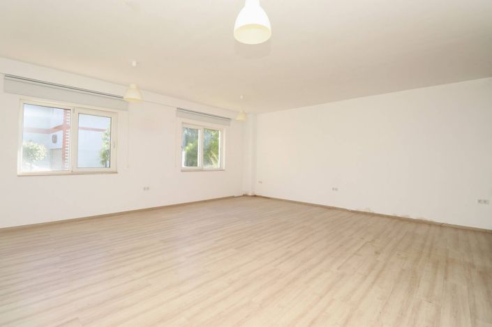 Image No.37-11 Bed House/Villa for sale