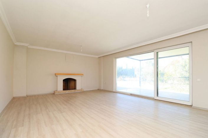 Image No.40-11 Bed House/Villa for sale
