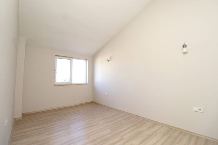 Image No.45-11 Bed House/Villa for sale
