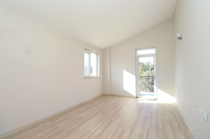 Image No.50-11 Bed House/Villa for sale