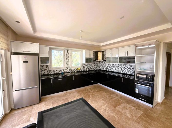 Image No.22-5 Bed House/Villa for sale