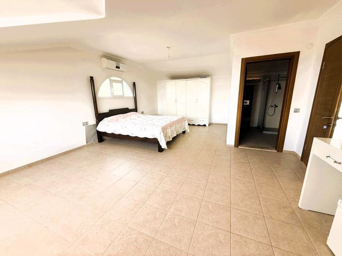 Image No.24-5 Bed House/Villa for sale