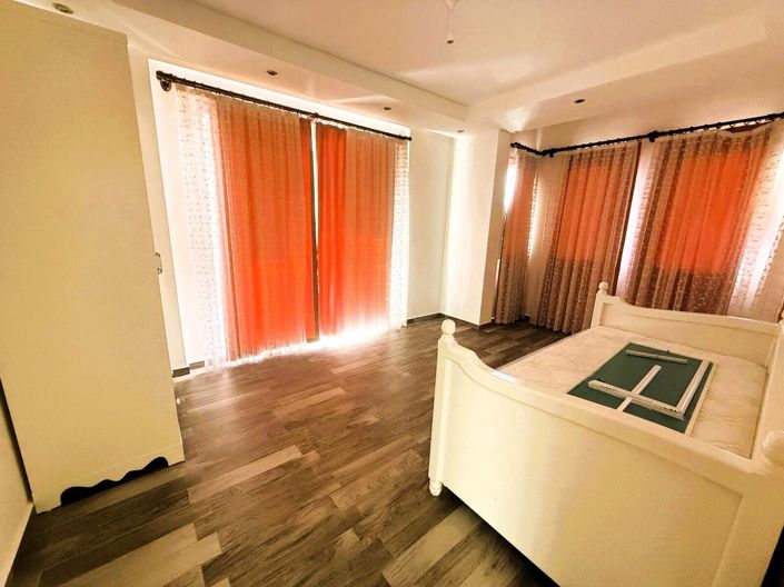 Image No.26-5 Bed House/Villa for sale