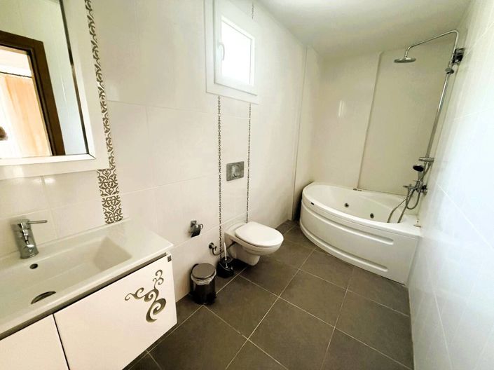 Image No.32-5 Bed House/Villa for sale