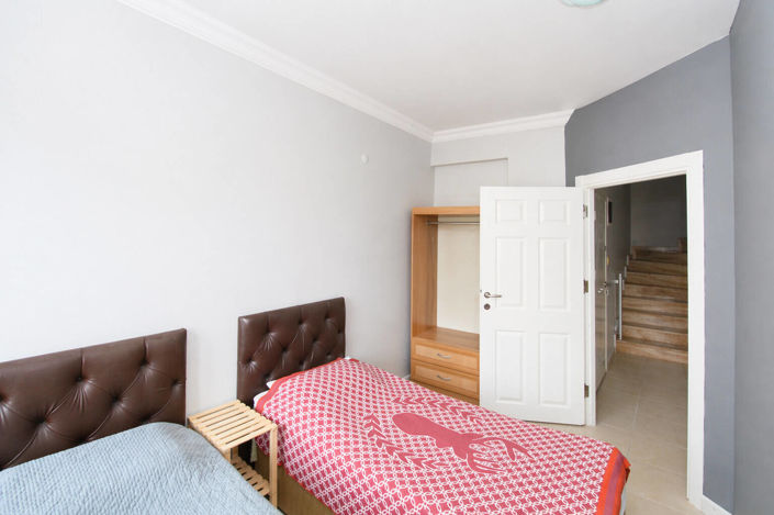 Image No.25-4 Bed Apartment for sale