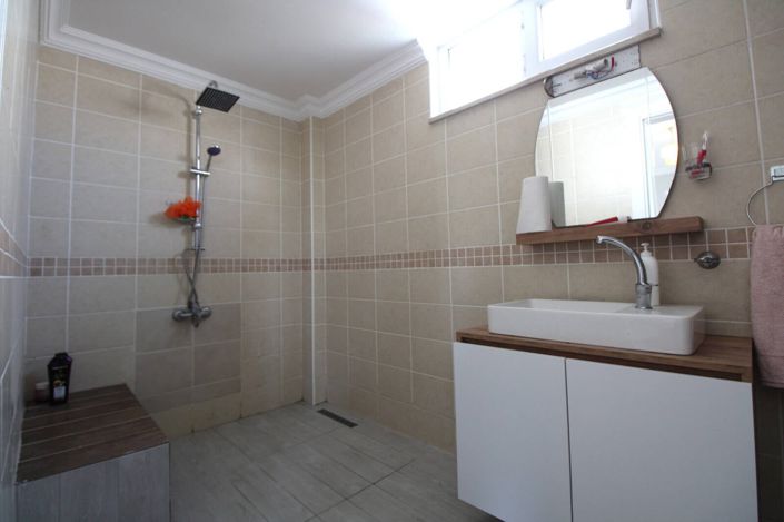 Image No.29-4 Bed Apartment for sale