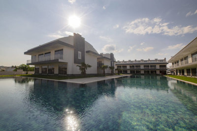 Exterior 2