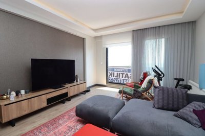 Interior 3