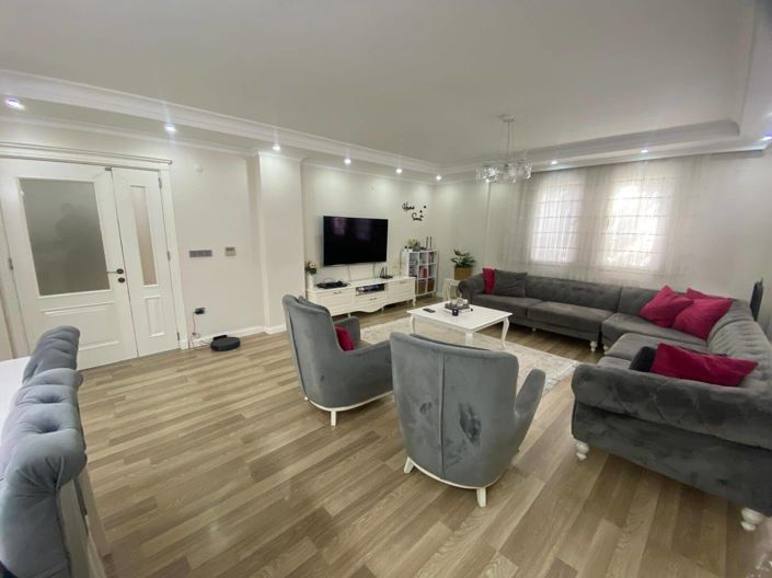 Image No.10-5 Bed House/Villa for sale