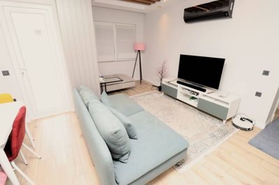 Interior 3