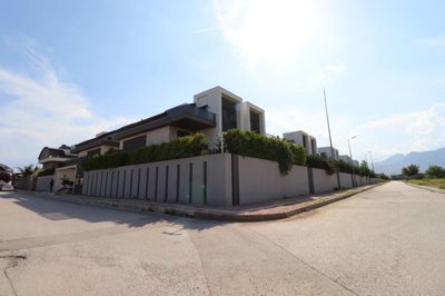 Exterior 2