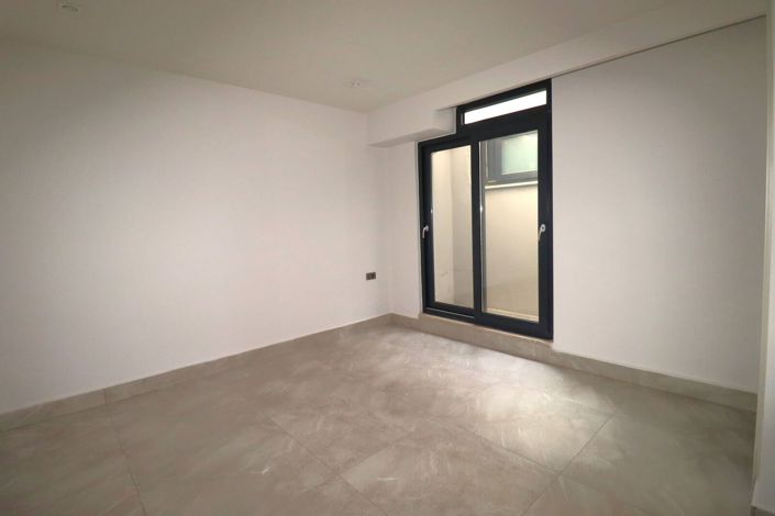 Image No.23-6 Bed House/Villa for sale