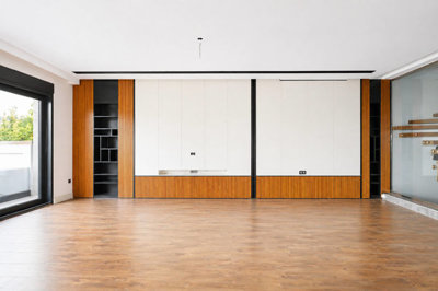 Interior 2