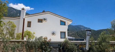 Exterior 3