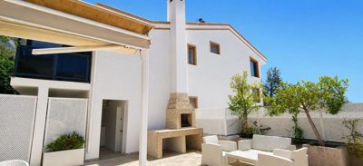 Exterior 6