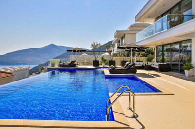 Exterior 7