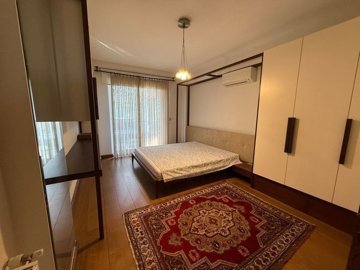 Interior 4