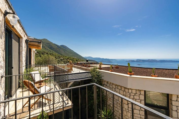 Image No.22-8 Bed House/Villa for sale