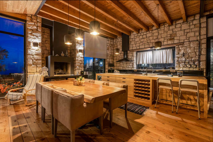 Image No.8-8 Bed House/Villa for sale