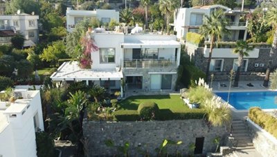 Exterior 1