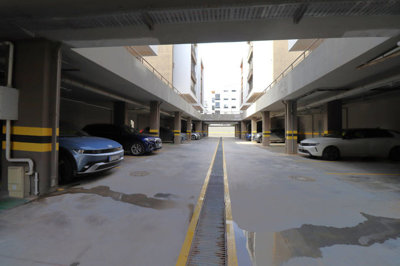 Exterior 12