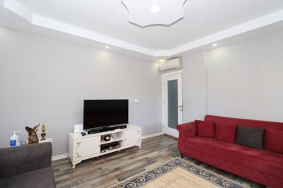 Interior 2