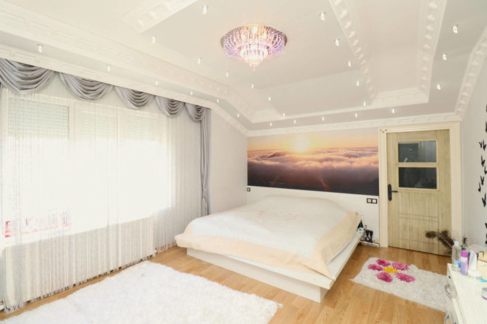 Image No.14-5 Bed Apartment for sale
