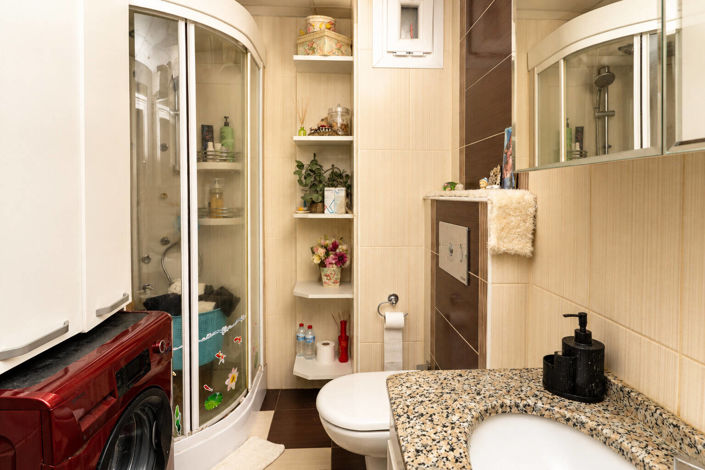 Image No.19-5 Bed Apartment for sale