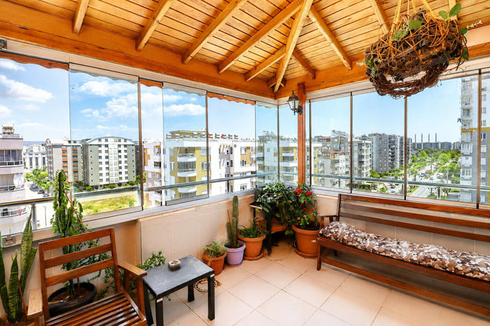 Image No.22-5 Bed Apartment for sale