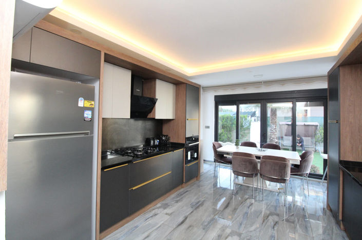 Image No.14-4 Bed House/Villa for sale