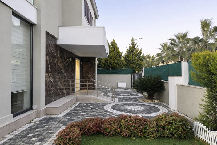 Image No.9-4 Bed House/Villa for sale
