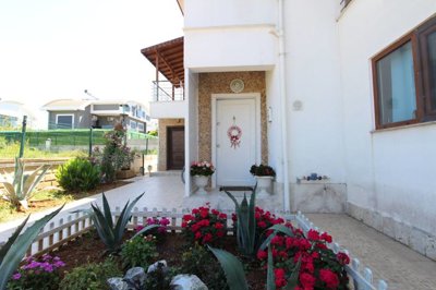 Exterior 11