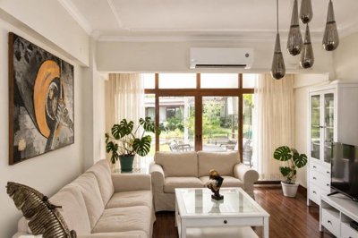 Interior 1